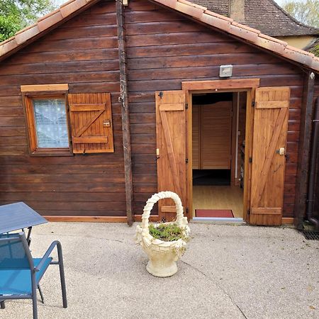 Gigouzac Au Petit Chalet מראה חיצוני תמונה