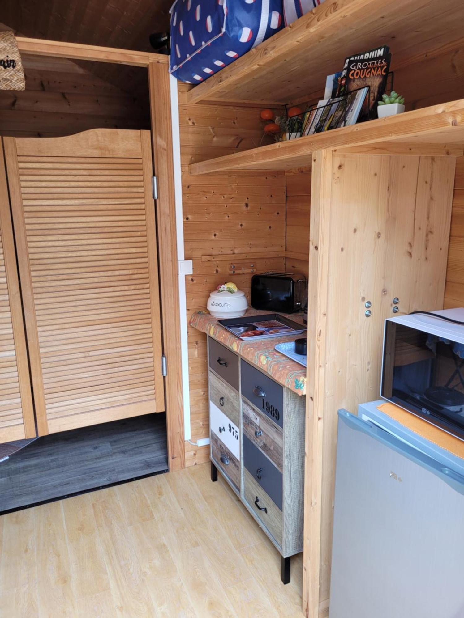 Gigouzac Au Petit Chalet מראה חיצוני תמונה